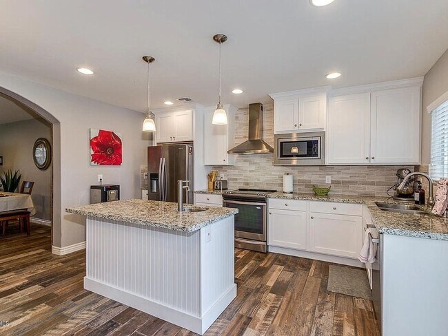 2541 E Fairmount Ave Phoenix, AZ 85016 photo 3