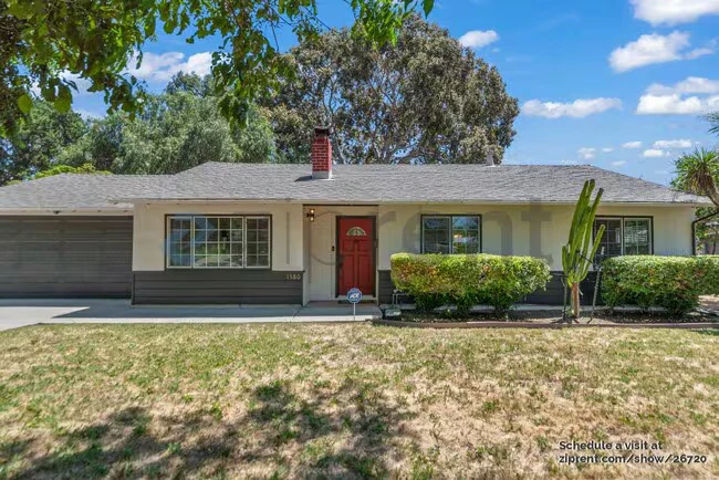 1580 Placer Drive photo 4