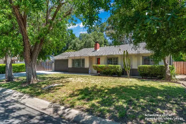 1580 Placer Drive photo 2