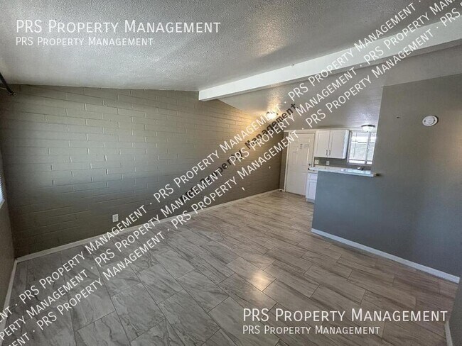 761 N Delaware St Chandler, AZ 85225 photo 4