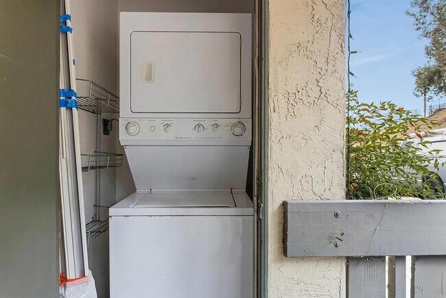 830 W Lincoln Ave Escondido, CA 92026 photo 2