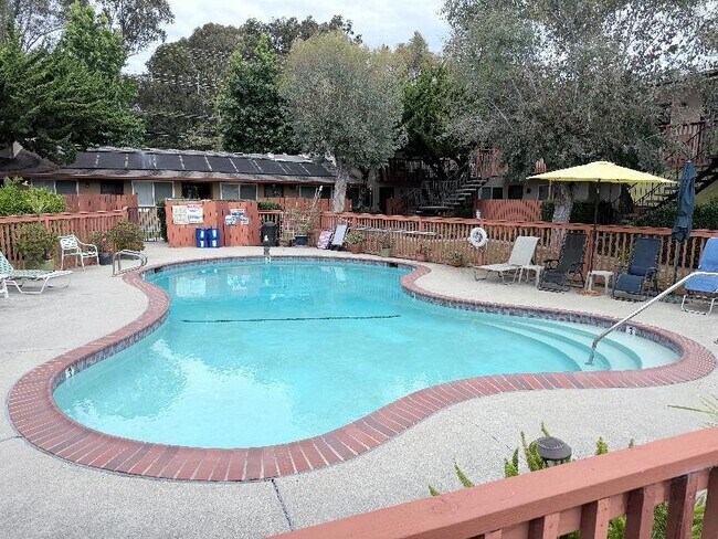 155 Felker St Santa Cruz, CA 95060 photo 4