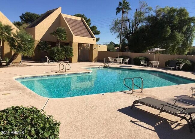307 E Embassy St Tempe, AZ 85288 photo 2