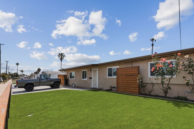 1127 Hemlock Ave Imperial Beach, CA 91932 photo 4
