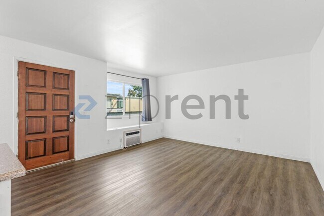 Unit 6 photo 4