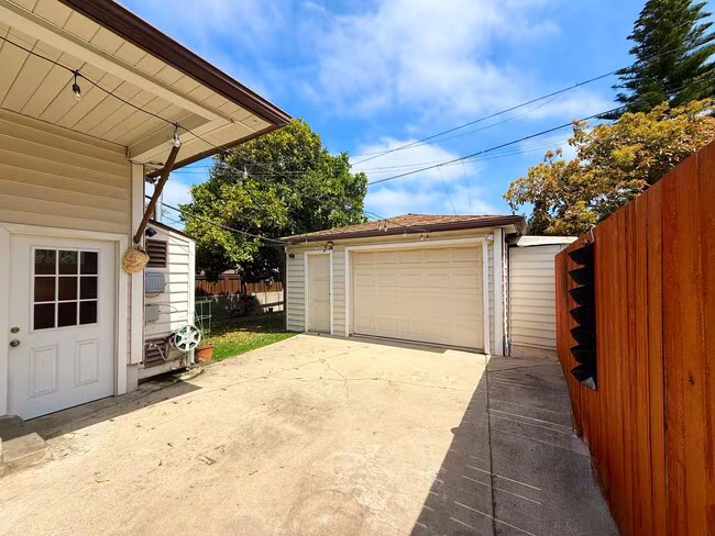 4534 Muir Ave San Diego, CA 92107 photo 2