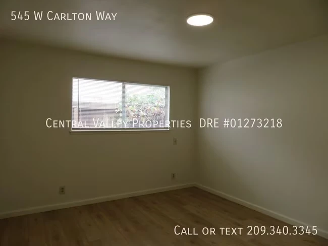 545 W Carlton Way photo 5