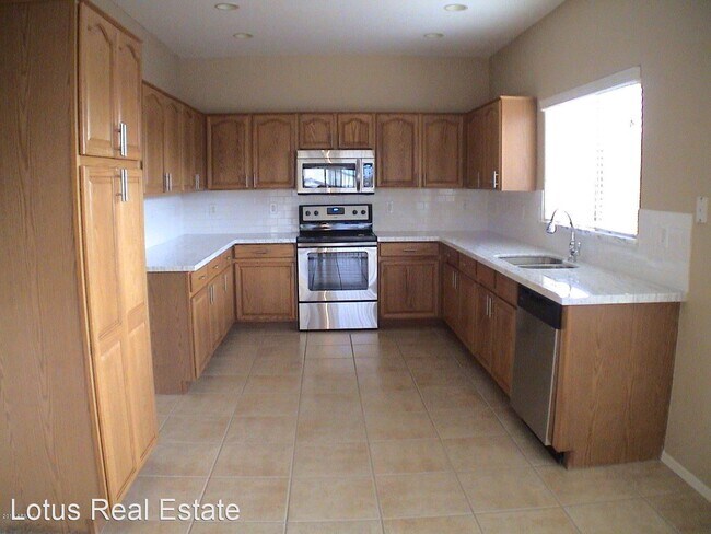 5201 W Sunland Ave Laveen, AZ 85339 photo 3