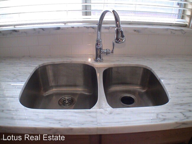 5201 W Sunland Ave Laveen, AZ 85339 photo 4