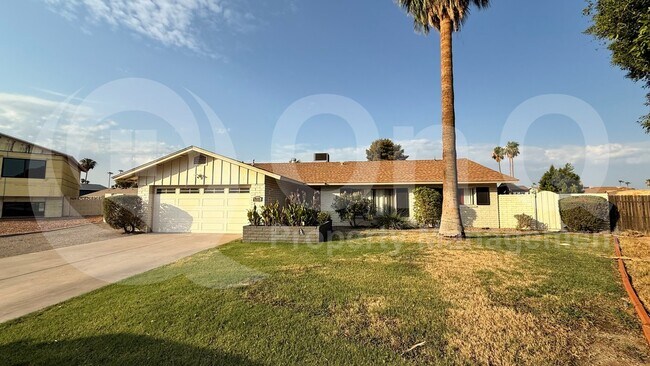 4422 S McAllister Ave photo 3
