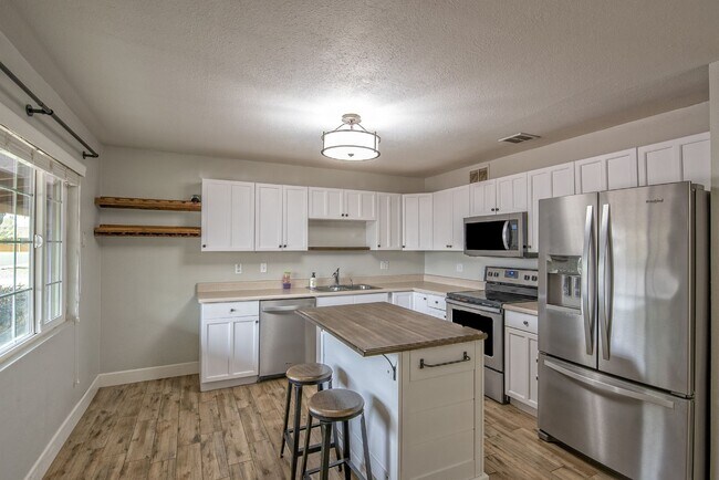 1801 N 73rd Pl Scottsdale, AZ 85257 photo 3
