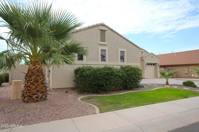 779 E Mead Dr photo 4