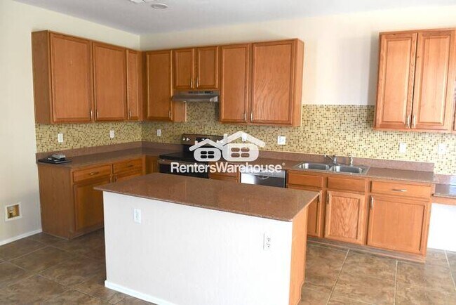 9791 W Butler Dr Peoria, AZ 85345 photo 4