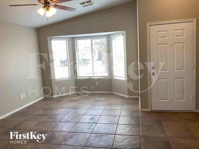1338 W Mesquite Ave photo 3