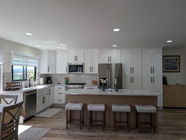 2410 La Costa Ave Carlsbad, CA 92009