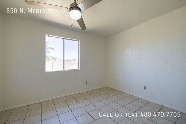850 N Meridian Dr Apache Junction, AZ 85120 photo 3
