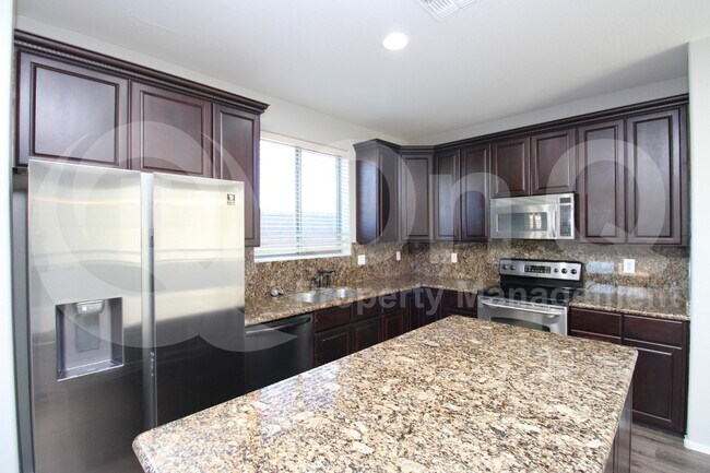 3864 E Baars Ave photo 4