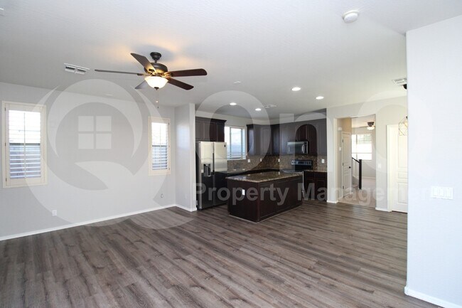 3864 E Baars Ave photo 5