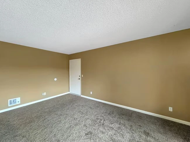 9550 Carroll Canyon Rd San Diego, CA 92126 photo 3