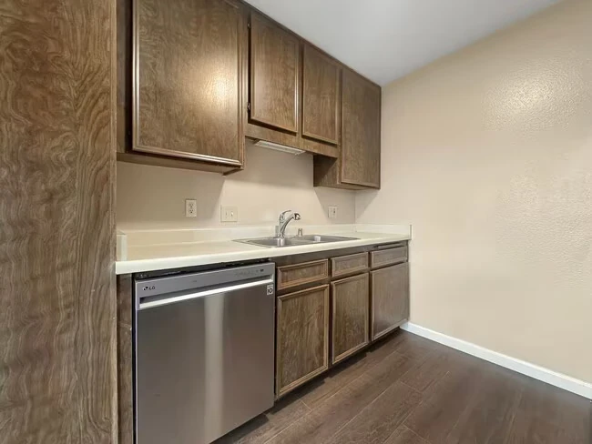 9550 Carroll Canyon Rd San Diego, CA 92126 photo 5