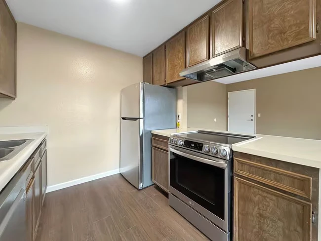 9550 Carroll Canyon Rd San Diego, CA 92126 photo 4