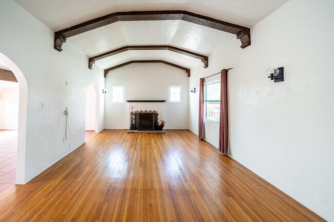 3605 Dove Ct San Diego, CA 92103