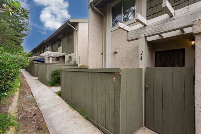3988 60th St San Diego, CA 92115 photo 3