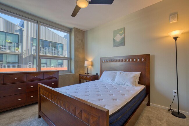 321 Tenth Ave San Diego, CA 92101 photo 4