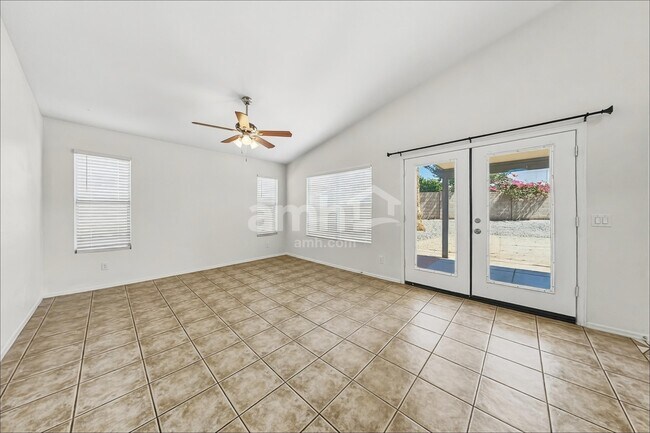 12554 W Holly St Avondale, AZ 85392 photo 5
