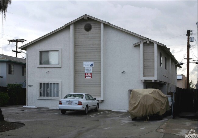 4669 36th St San Diego, CA 92116 photo 3
