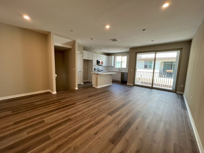 1797 Laurelwood Wy Oceanside, CA 92056 photo 5
