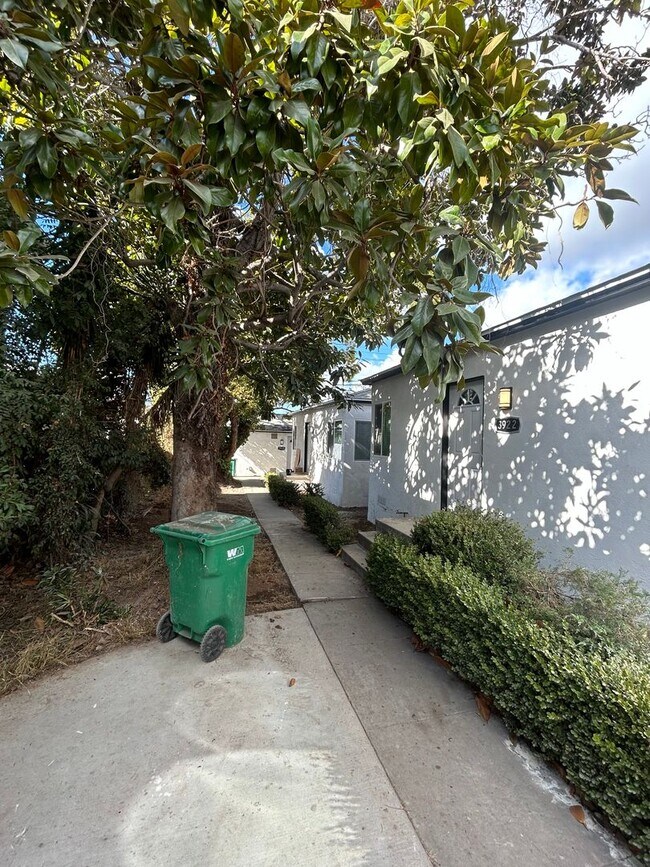 3924-3926 Third Ave San Diego, CA 92103 photo 2