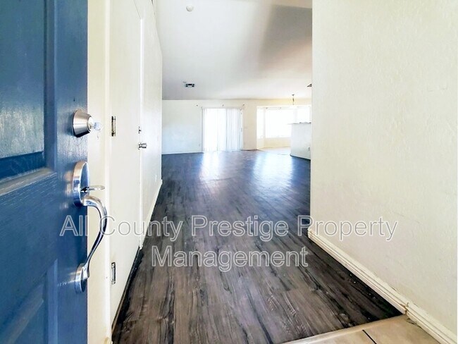 2906 W Pecan Rd Phoenix, AZ 85041 photo 3