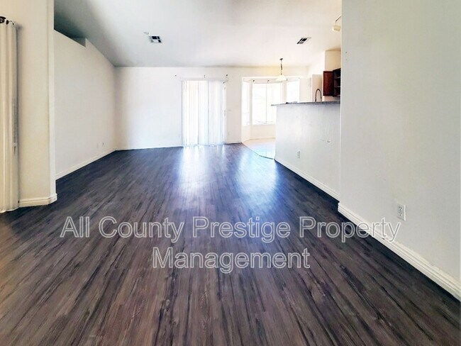 2906 W Pecan Rd Phoenix, AZ 85041 photo 4