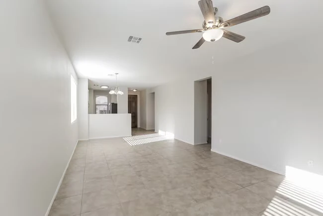2202 W Gold Dust Ave San Tan Valley, AZ 85142 photo 4