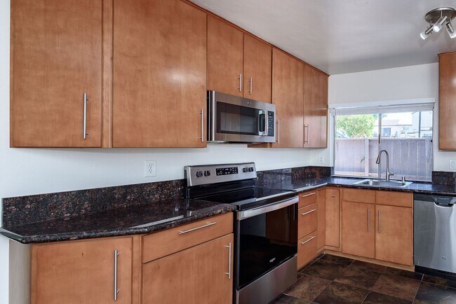 9653 Easter Way San Diego, CA 92121 photo 2