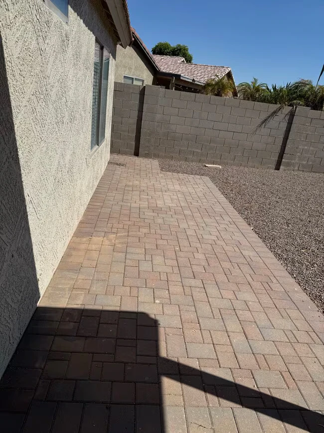 10791 W Roanoke Ave Avondale, AZ 85392 photo 3