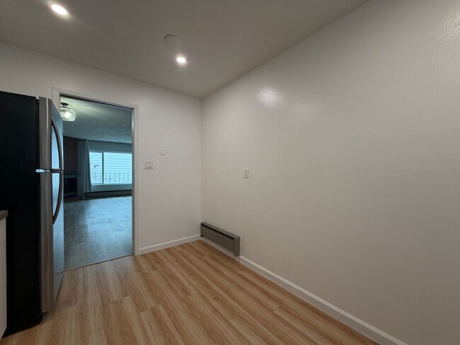1010 Anza St San Francisco, CA 94118 photo 4