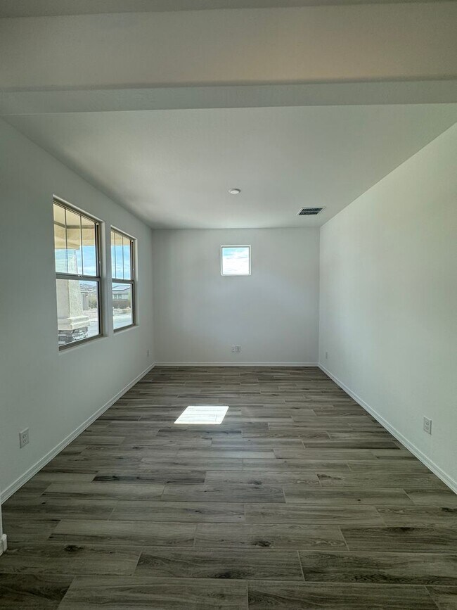 4340 W Bradshaw Creek Ln Phoenix, AZ 85087 photo 4