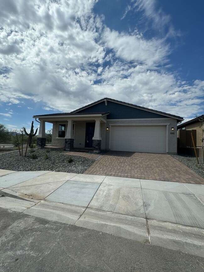 4340 W Bradshaw Creek Ln Phoenix, AZ 85087 photo 3