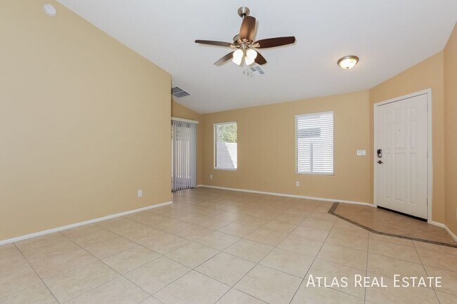 206 W Brangus Way San Tan Valley, AZ 85143 photo 4