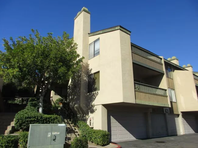 7780 Parkway Dr La Mesa, CA 91942 photo 2