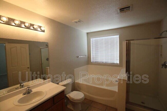 10445 W Palm Ln Avondale, AZ 85392 photo 5