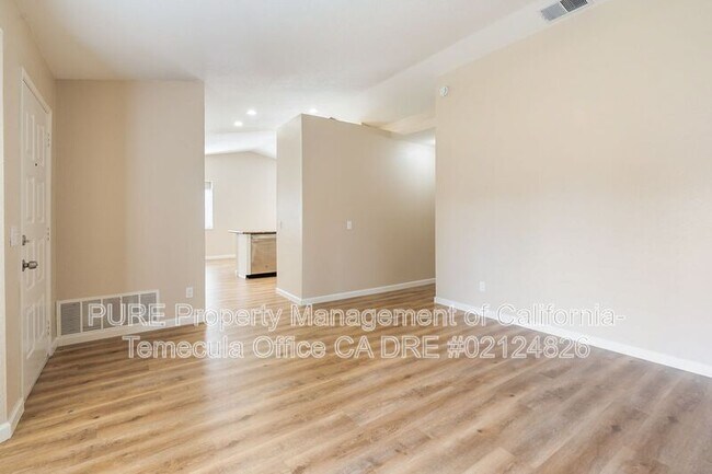 39481 Oak Cliff Dr Temecula, CA 92591 photo 3