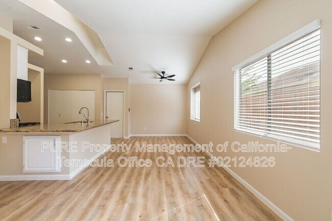 39481 Oak Cliff Dr Temecula, CA 92591 photo 4