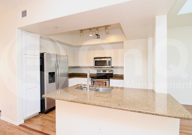 2402 E 5th St Tempe, AZ 85288 photo 3