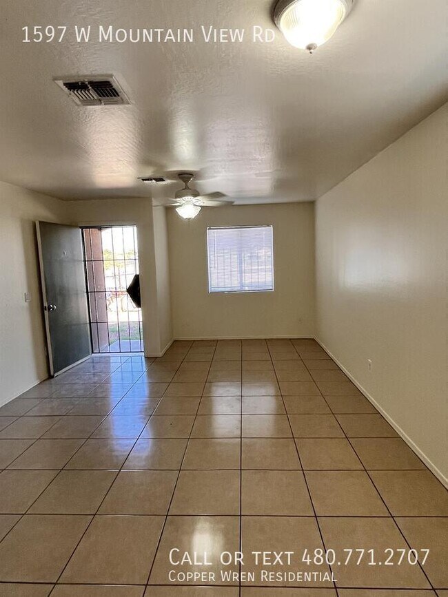 1597 W Mountain View Rd Phoenix, AZ 85021 photo 2