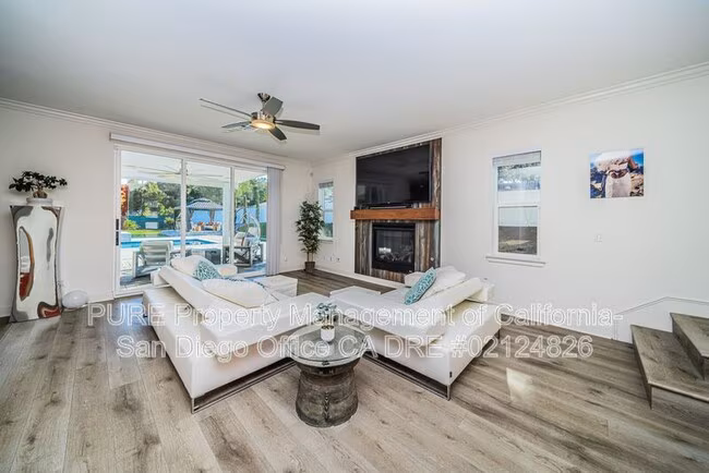 2264 Buena Creek Rd Vista, CA 92084 photo 2