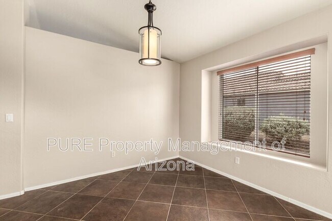 2701 E Anderson Dr Phoenix, AZ 85032 photo 3