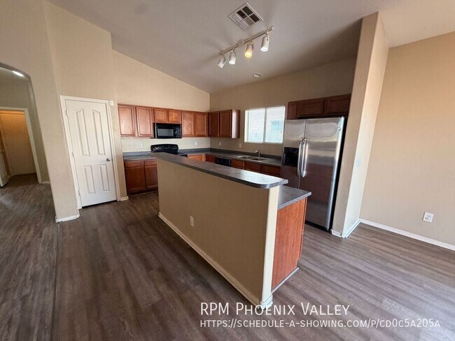 2517 S 116th Ave Avondale, AZ 85323 photo 5